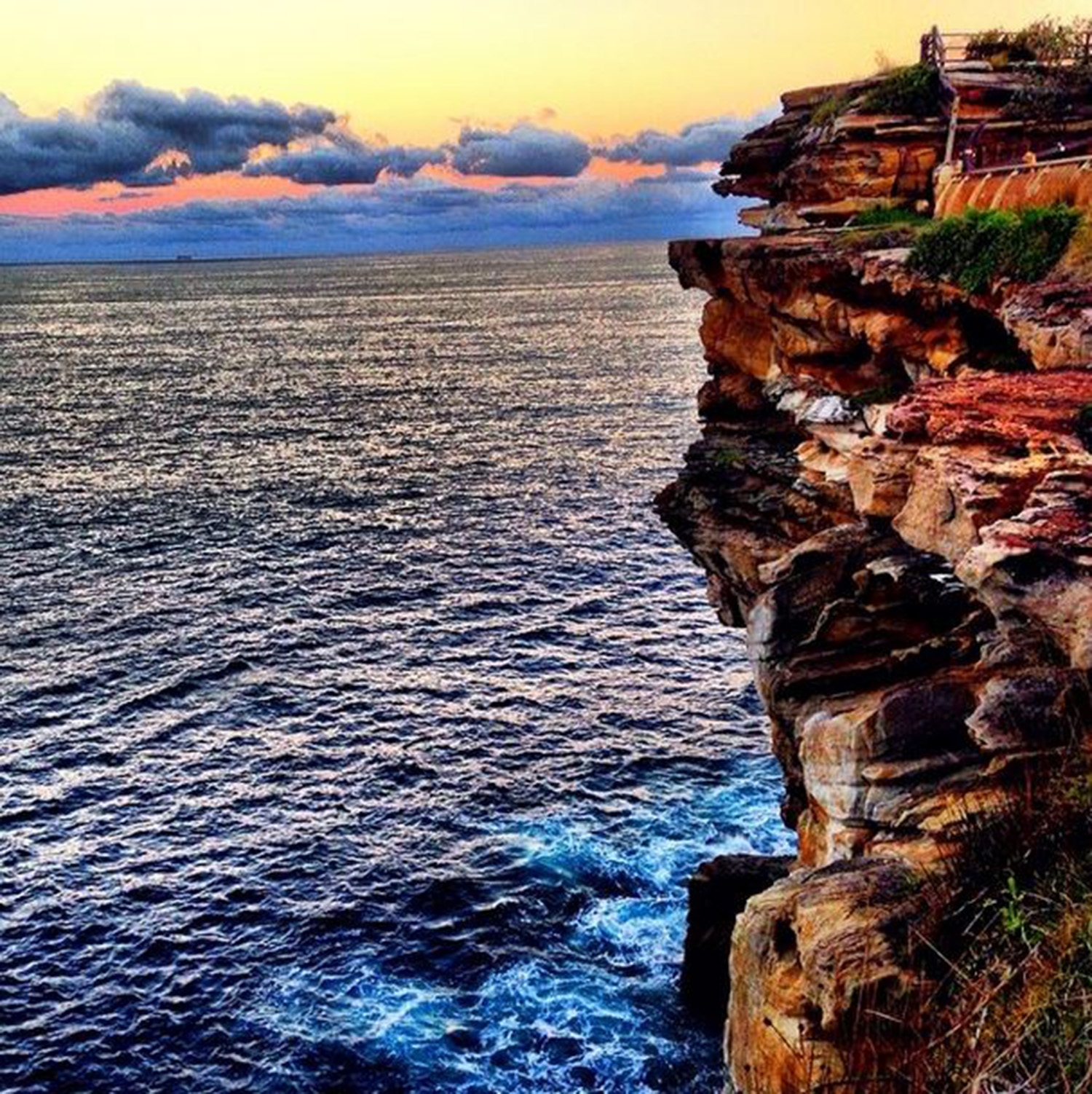 Cliffs along the Sydney coastline