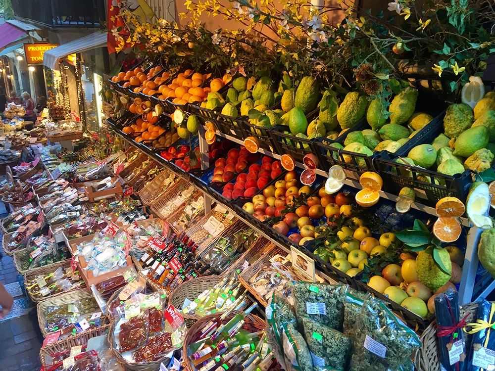 The colourful fruit markets 
